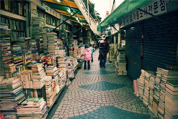 부산 보수동 책방골목. (사진제공=부산관광공사)