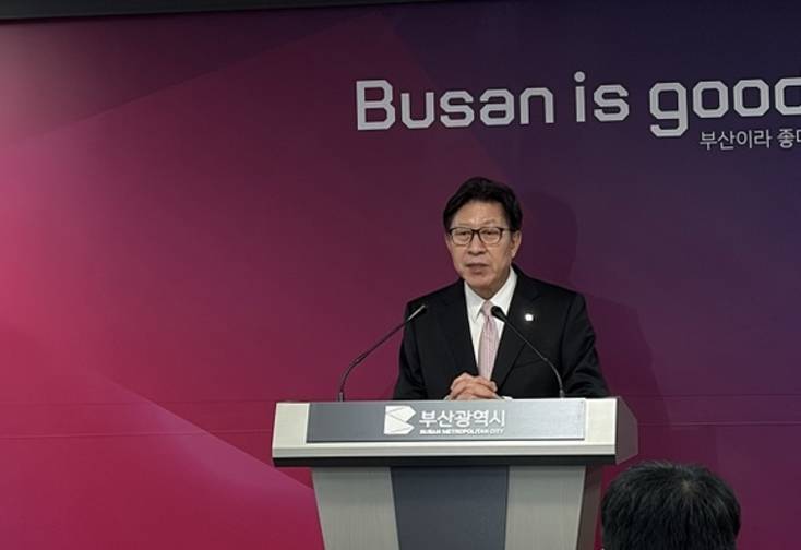 박형준 부산시장 “가덕도 신공항 공기 연장, 시민 뜻 외면한 결정”